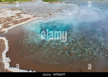 Hot spot e bollente molle di zolfo in Islanda Foto Stock