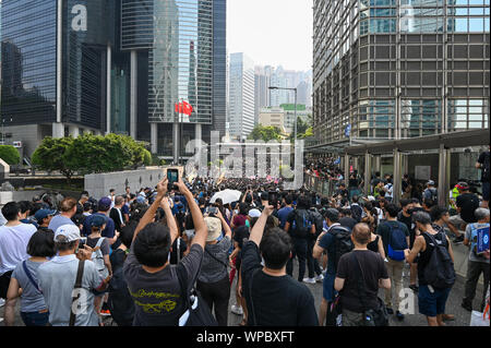 Hong Kong, Cina. Il 7 settembre 2019. Folle immense di contestatori è uscito a Hong Kong il 7 settembre 2019, per il quattordicesimo weekend in una fila di una memoria volatile e violento di estate per chiedere maggiore libertà e autonomia da Pechino. Foto di Thomas Maresca/UPIPhoto da Thomas Maresca/UPI Credito: UPI/Alamy Live News Foto Stock