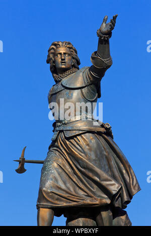 Statua di Marie-Christine de Lalaing, principessa di Epinoy (1545-1582), presso la Grand Place di Tournai, in Belgio Foto Stock