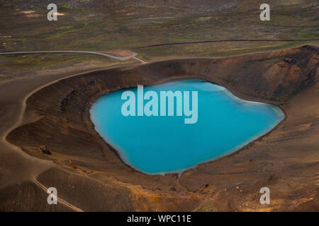 Krafla caldera vulcanica cratere vicino a Myvatn dal di sopra in estate Foto Stock