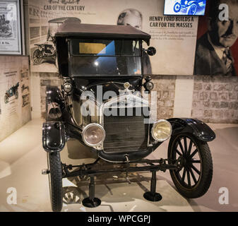 Vecchi modelli unici auto d'epoca immagine viene preso a coimbatore india il Jan 02 2019. La vettura è che mostra il precoce sviluppo di industria automobilistica. Foto Stock