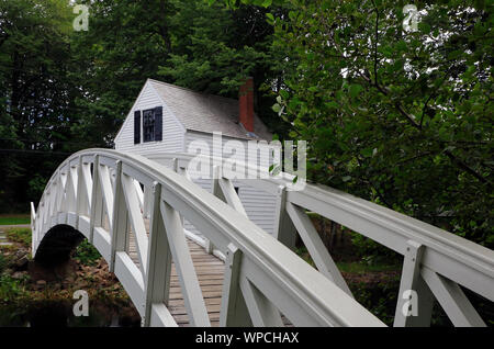 Il Selectmen la capanna con la Taddeo Shepley Somes Memorial bridge in Somesville.Isola di Mount Desert.Parco Nazionale di Acadia.Maine.USA Foto Stock