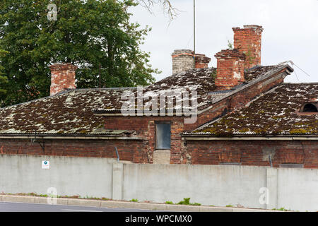 Tetto di una vecchia casa a Tallinn Estonia Foto Stock