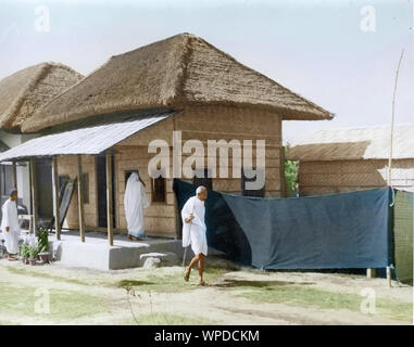 Il Mahatma Gandhi durante la conferenza annuale, Dacca, Bengala Orientale, 21 Febbraio 1940 Foto Stock