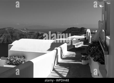 Il villaggio bianco di Thira a Santorini Island, Grecia Foto Stock