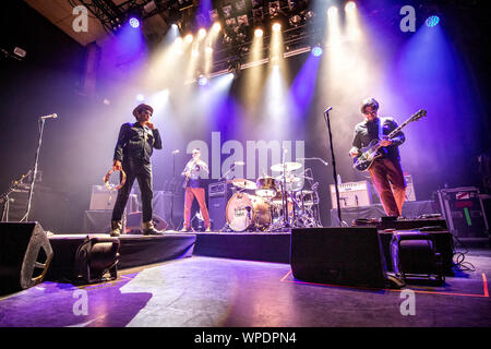 Oslo, Norvegia. 28th, Agosto 2019. La American rock band anguille esegue un concerto dal vivo al Rockefeller di Oslo. Qui cantante, compositore e musicista Mark Oliver Everett (L) è visto dal vivo sul palco. (Photo credit: Gonzales foto - Terje Dokken). Foto Stock