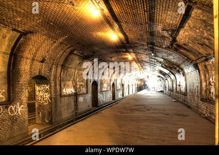 Parigi, metropolitana, stazione aufgelassene San Martin - Parigi, Metro, abbandonato San Martin Station Foto Stock