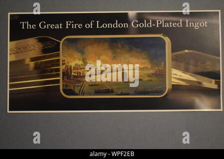 Una foto del Grande Incendio di Londra placcato oro Lingotto. Un nuovo elemento di collezionisti rilasciato nel 2019 per i collezionisti e appassionati. Foto Stock