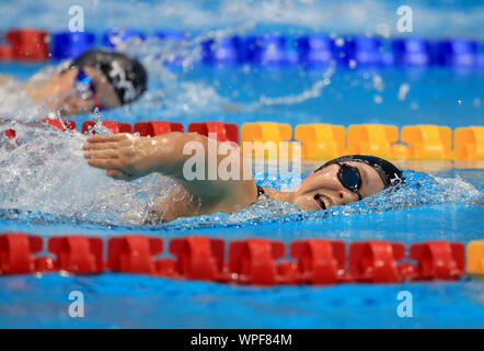 Gran Bretagna Eleanor Simmonds compete in donne 400m Freestyle S6 calore durante il giorno uno del mondo Para Nuoto Campionati di Allianz a Londra centro acquatico, Londra. Foto Stock