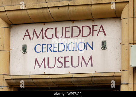 Nella foto: Ceredigion Museum, Terrazza strada in Aberystwyth, Wales, Regno Unito. Mercoledì 28 Agosto 2019 Foto Stock