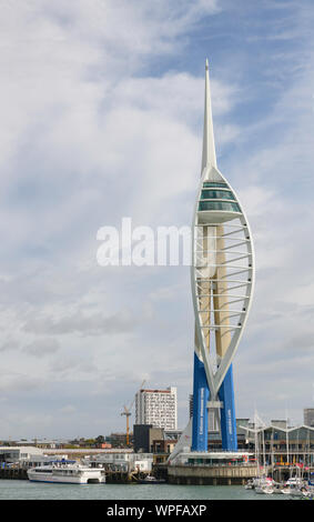 Emirates Spinnaker Tower, Portsmouth Porto, Hampshire, Inghilterra, Regno Unito Foto Stock