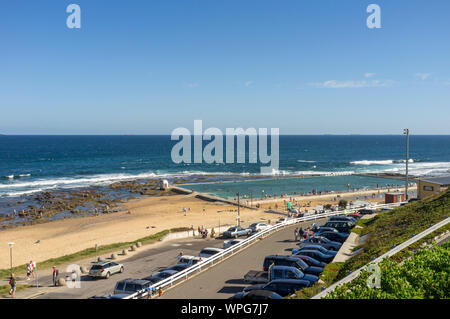 Merewether Ocean bagni, un pubblico piscina di acqua di mare, a Newcastle, NSW, Australia Foto Stock