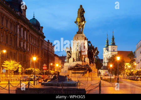 La sera a Grunwald monumento in Cracovia in Polonia. Foto Stock