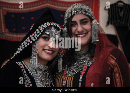 Le donne yemenite in costume tradizionale Foto Stock