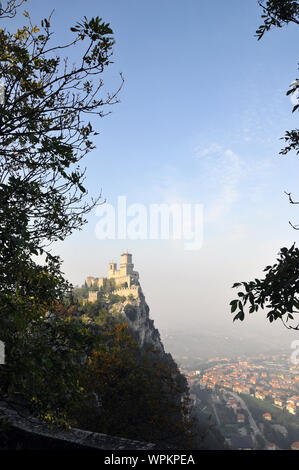 Prima torre, Guaita fortezza, La Rocca o Guaita, San Marino, Europa Foto Stock