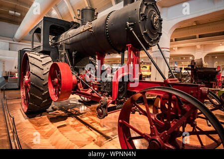 Dearborn, MI, Stati Uniti d'America - Marzo 2019: Avery vapore motore di trazione, circa 1916 Foto Stock