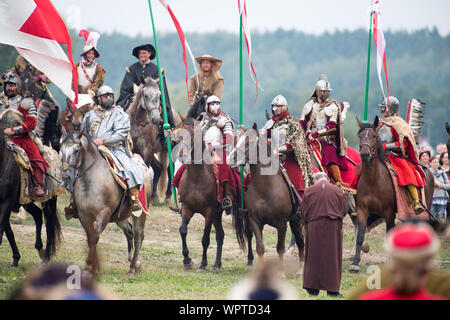 Ussari polacchi in Vivat Vasa 2019 Battaglia di due Vasas 1626 rievocazione in Gniew, Polonia. 10 agosto 2019 © Wojciech Strozyk / Alamy Stock Photo Foto Stock