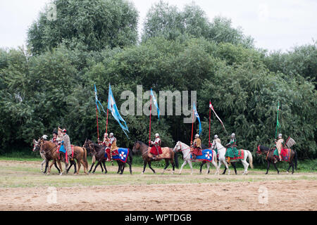 Ussari polacchi in Vivat Vasa 2019 Battaglia di due Vasas 1626 rievocazione in Gniew, Polonia. 10 agosto 2019 © Wojciech Strozyk / Alamy Stock Photo Foto Stock