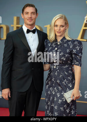 Londra, Regno Unito. 09Sep, 2019. Londra - Inghilterra - Sep 9: Max marrone e Annabelle Horsey assiste il 'World Premiere di Cavendish Abbey' nel quadrato di Leicester, Londra, Regno Unito il 9 settembre 2019. Gary Mitchell/Alamy Live News Foto Stock