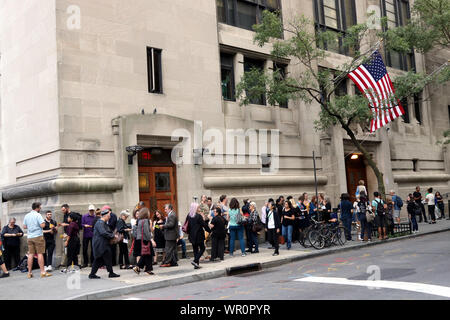 Grande folla per il GRETA Thunberg Aspetto , New York, Stati Uniti d'America Foto Stock