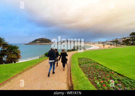 I bellissimi giardini presso il Palazzo Miramar a San Sebastian, Spagna. Foto Stock