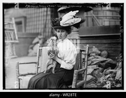 Maria Langley Bruce & Cupido (Griffon Bruxellois) Foto Stock