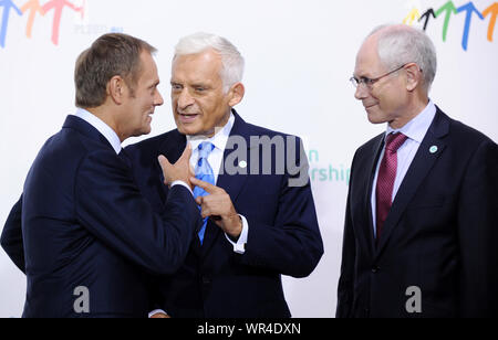 29.09.2011 Varsavia, Polonia. Eastern Partnership Summit. Nella foto: Jerzy Buzek, Donald Tusk, Herman van Rompuy Foto Stock