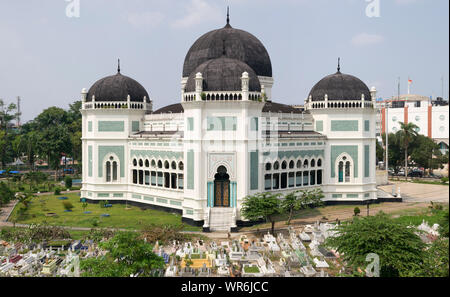 Grande Moschea, Mesjid Raya, Medan, nel nord di Sumatra, Indoesia Foto Stock