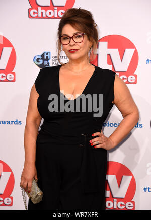 Nicole Barber-Lane frequentando il TV Choice Awards tenutosi presso l'Hilton Hotel di Park Lane a Londra. Foto Stock