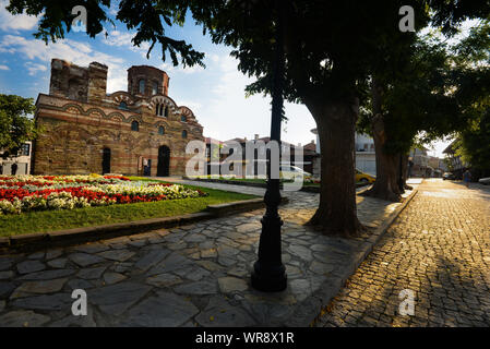 Chiesa di Cristo Pantocrator, la chiesa è decorata con svastiche, Nesebar, Sito Patrimonio Mondiale dell'UNESCO sulla costa del Mar Nero, Bulgaria, Europa Foto Stock