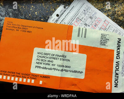 Parcheggio violazione avvolgono e Ticket, NYC Foto Stock