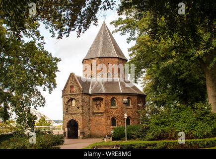 Saint Nicholas cappella presso il parco Valkhof di Nijmegen, Paesi Bassi Foto Stock
