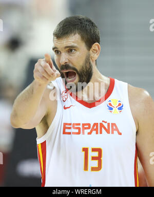 Shanghai, Cina. Decimo Sep, 2019. Marc Gasol della Spagna reagisce durante il trimestre-match finale tra la Spagna e la Polonia al 2019 FIBA World Cup a Shanghai in Cina orientale, Sett. 10, 2019. Credito: Ding Ting/Xinhua/Alamy Live News Foto Stock