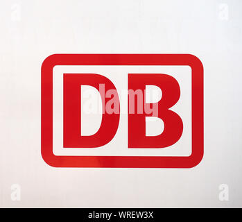 DUEREN, Germania - circa agosto 2019: Deutsche Bahn segno Foto Stock