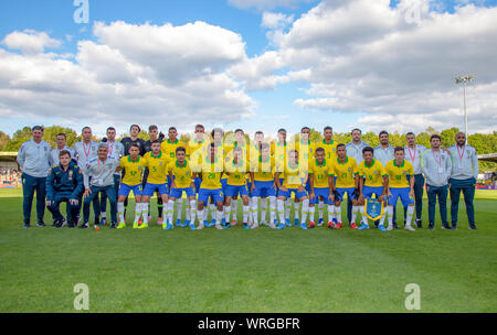 Il Brasile Team & Staff foto pre corrispondere durante il sotto 18 International amichevole tra Inghilterra U18 & Brasile U18 a Hednesford Town Football Club Foto Stock