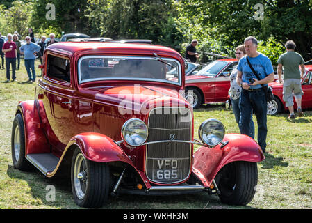 Red hot-asta a classic car show, Hinton bracci, Cheriton, Hampshire, Regno Unito Foto Stock