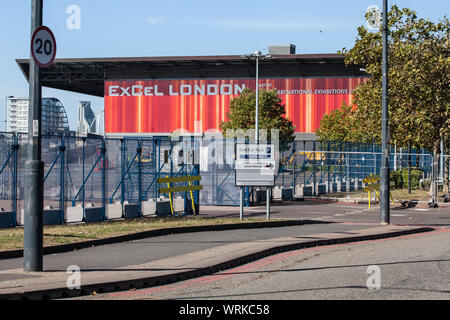 Londra, Regno Unito. Il 2 settembre, 2019. ExCel London è preparato per ospitare DSEI 2019, la più grande fiera di armi. Credito: Mark Kerrison/Alamy Live News Foto Stock