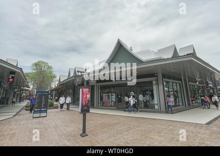 Samut Prakan, Tailandia - 06 Settembre 2019: Champion Store nel nuovo centro commerciale chiamato Villaggio centrale. Foto Stock