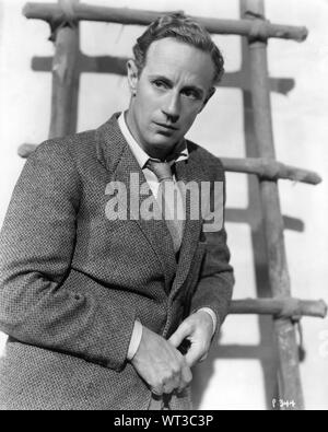 LESLIE HOWARD ritratto come Alan Squier nella foresta pietrificata 1936 direttore Archie Mayo basato sul gioco da Robert E. Sherwood Warner Bros Foto Stock