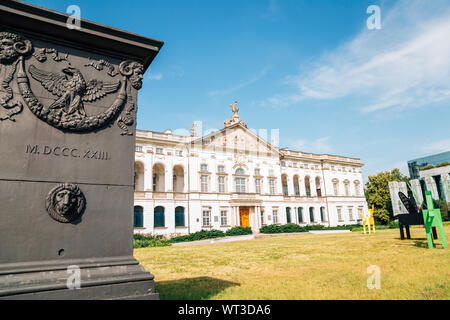 Varsavia, Polonia - 14 Giugno 2019 : Krasinski piazza Palace Foto Stock