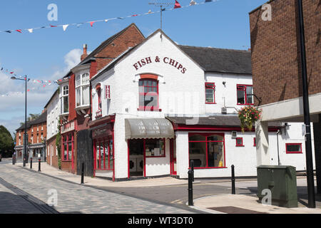 Un pesce e chip shop in Uttoxeter una cittadina inglese in Staffordshire Foto Stock