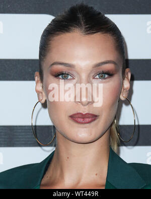 La città di New York, Stati Uniti. Decimo Sep, 2019. BROOKLYN, NEW YORK, NEW YORK, Stati Uniti d'America - 10 settembre: Bella Hadid arriva a Savage X Fenty spettacolo presentato da Amazon Video tenutosi presso la Barclays Center il 10 settembre 2019 a Brooklyn, New York New York, Stati Uniti. (Foto di Xavier COLLIN/Image Press Agency) Credito: Image Press Agency/Alamy Live News Foto Stock