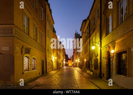 Alba a Varsavia città vecchia, Polonia. Foto Stock