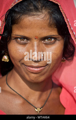 Bella donna di Rajasthani ritratto Foto Stock