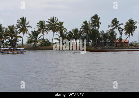 House boat vista dal Kerala India Foto Stock