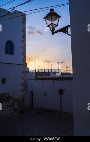 Ibiza/Spagna - 31 luglio 2019: nel tardo pomeriggio nella città vecchia di Eivissa capitale Foto Stock