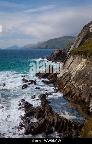 Vista delle isole Blasket da Coumeenoole Beach, Slea Head, penisola di Dingle, Kerry, Irlanda Foto Stock