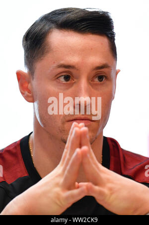 Stuttgart, Germania. Xii Sep, 2019. Ginnastica: WM, media day del tedesco della squadra di ginnastica per la WM: Andreas Toba prende parte a una conferenza stampa della tedesca ginnasti. Credito: Thomas Kienzle/dpa/Alamy Live News Foto Stock