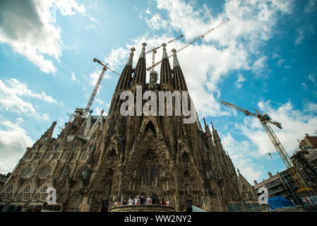 La Sagrada Familia in costruzione Foto Stock