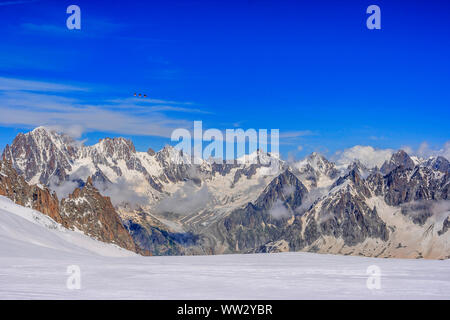 Il Glacier du Talefre come si vede da la Vallee Blanche Foto Stock